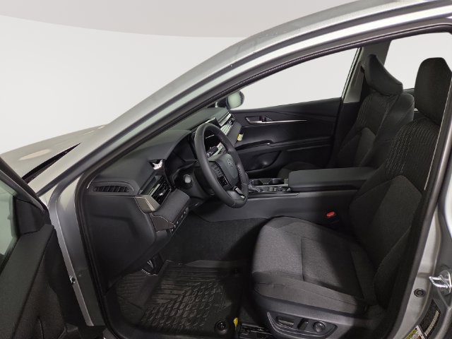 New 2027 Toyota Camry LE w/ Convenience Package FWD image 14