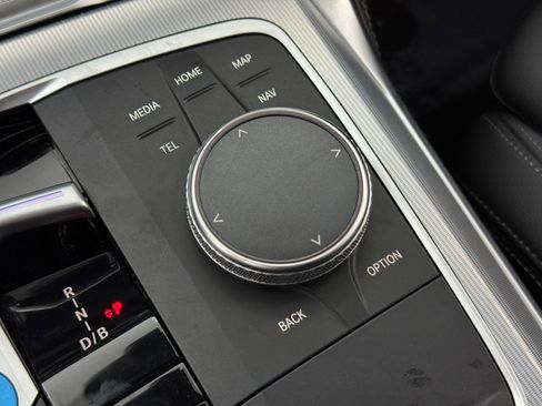 Used 2023 BMW i4 eDrive40 w/ M Sport Package image 34