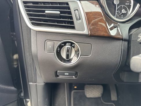 Used 2015 Mercedes-Benz GL 450 4MATIC image 21