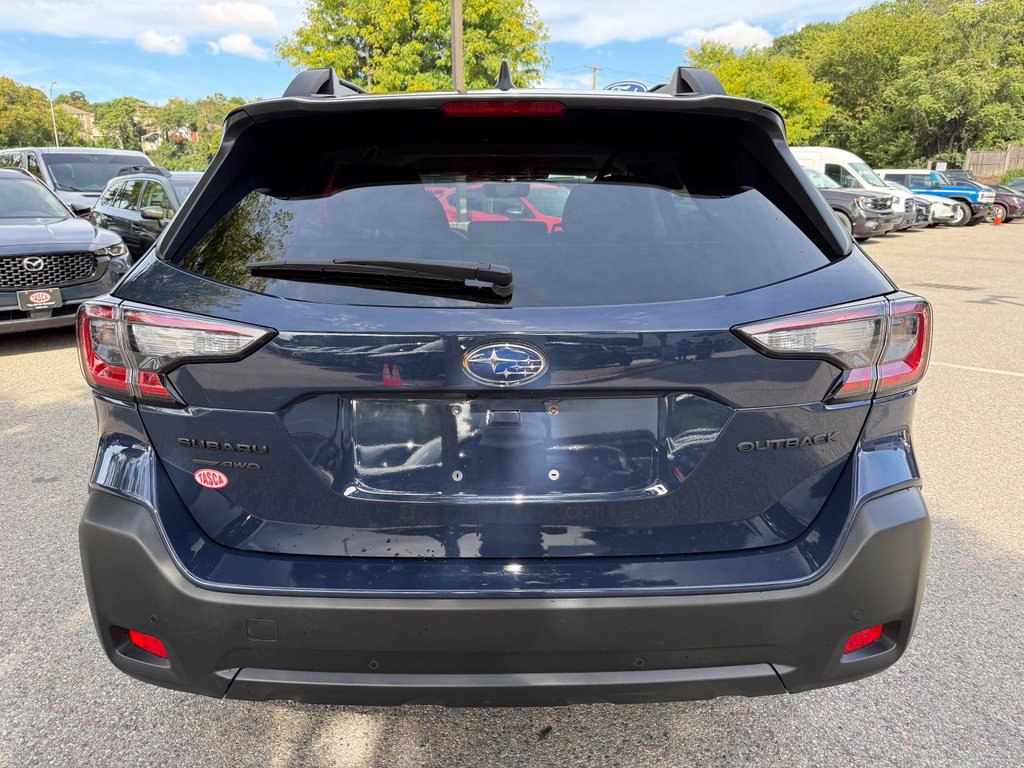 Certified 2025 Subaru Outback Onyx Edition AWD/4WD image 8