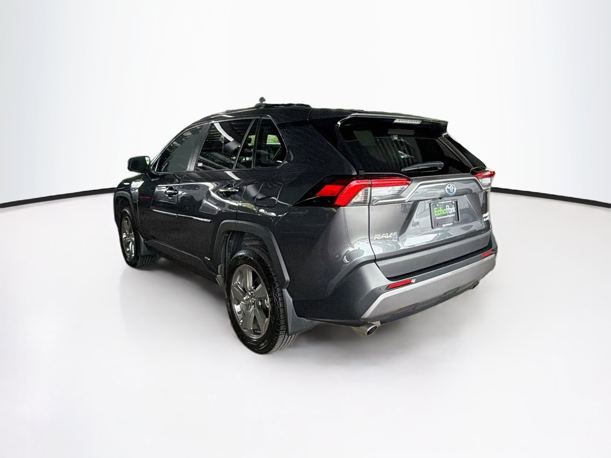 Used 2020 Toyota RAV4 Limited AWD/4WD image 5