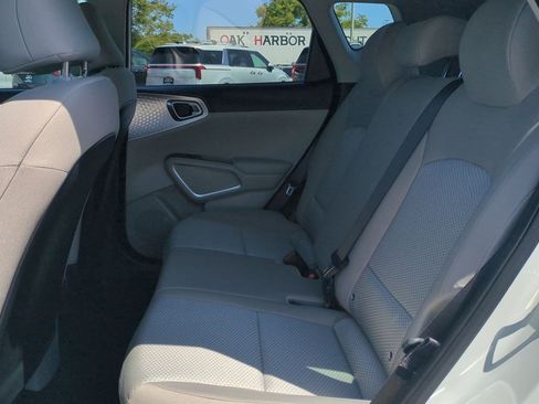 Certified 2024 Kia Soul LX w/ Option Group 015 FWD image 21