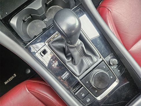 Used 2024 MAZDA MAZDA3 s image 15