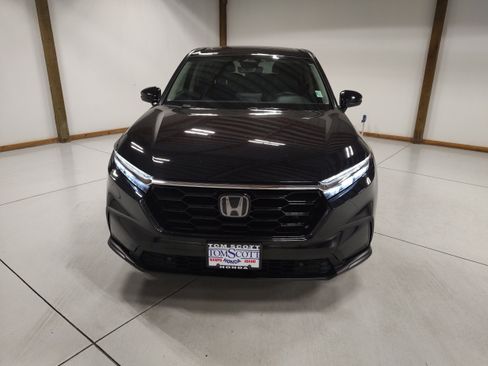 Used 2025 Honda CR-V EX-L image 3