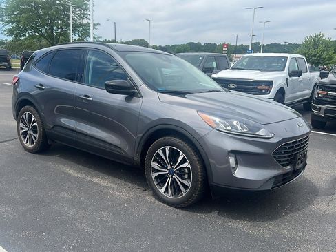 Used 2022 Ford Escape SEL w/ SEL Stealth AWD Package image 2