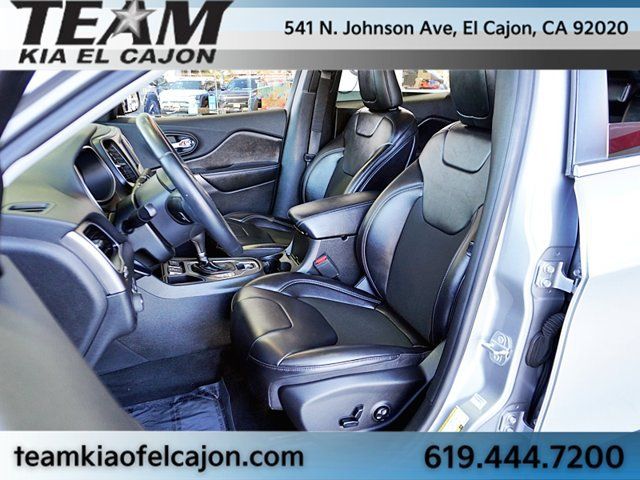 Used 2019 Jeep Cherokee Latitude Plus FWD image 16