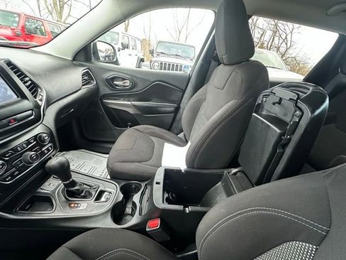 Used 2020 Jeep Cherokee Latitude image 24