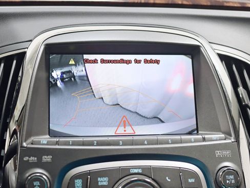Used 2012 Buick LaCrosse Touring FWD image 20
