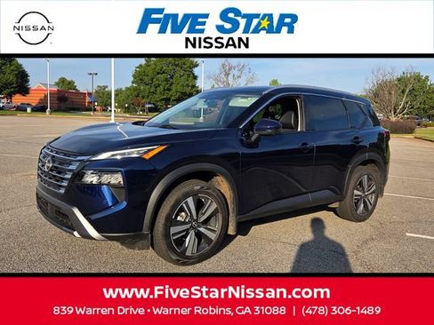 Used 2024 Nissan Rogue SL w/ SL Premium Package AWD/4WD image 3