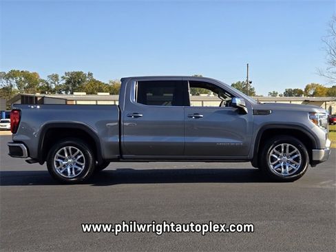 Used 2022 GMC Sierra 1500 SLE w/ Preferred Package image 2