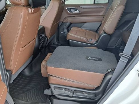 Used 2021 Chevrolet Tahoe High Country w/ Premium Package AWD/4WD image 29