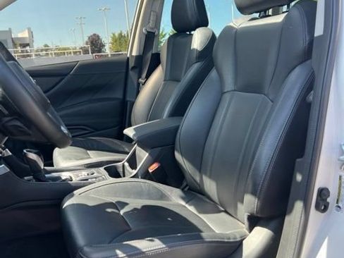 Used 2023 Subaru Forester Touring AWD/4WD image 11