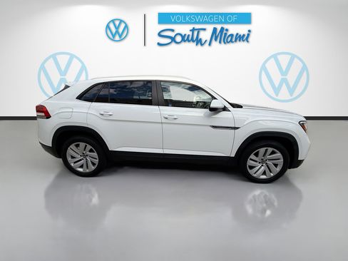 Used 2022 Volkswagen Atlas Cross Sport SE image 8