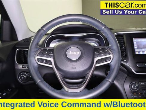 Used 2019 Jeep Cherokee Latitude Plus FWD image 15
