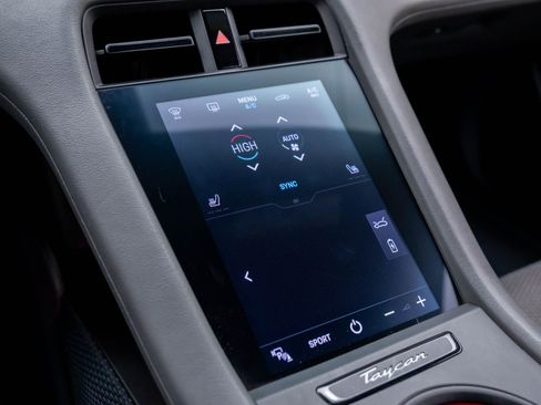 Certified 2022 Porsche Taycan 4S image 23