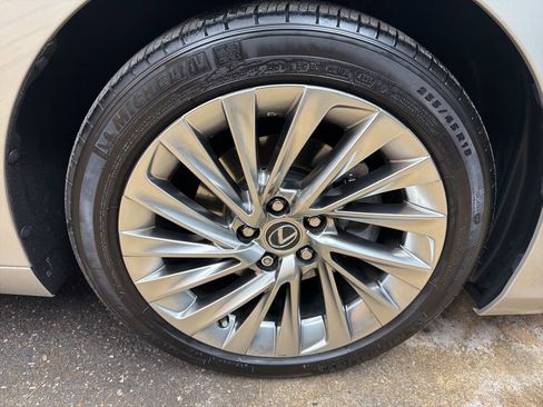 Used 2021 Lexus ES 350 Luxury w/ Accessory Package 2 image 35