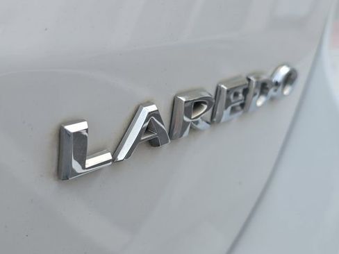 Used 2020 Jeep Grand Cherokee Laredo image 9