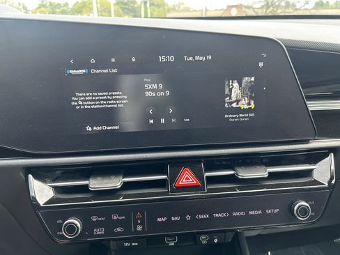 Used 2024 Kia Niro Wind FWD image 25