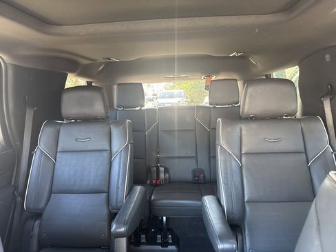 Used 2022 Cadillac Escalade Sport image 18