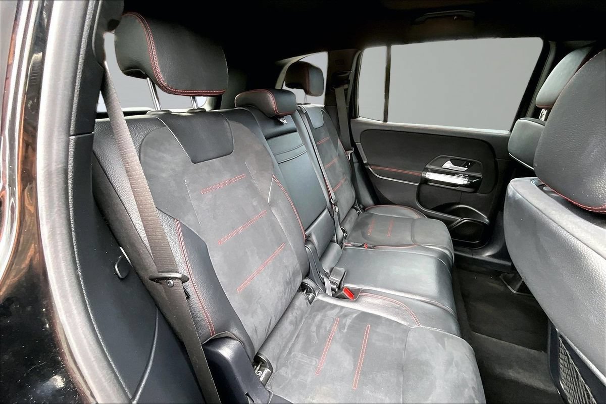 Used 2020 Mercedes-Benz GLB 250 4MATIC image 15