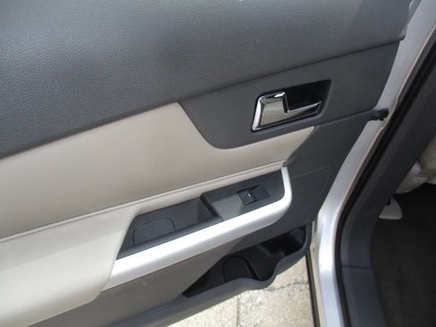 Used 2013 Ford Edge Limited AWD/4WD image 26