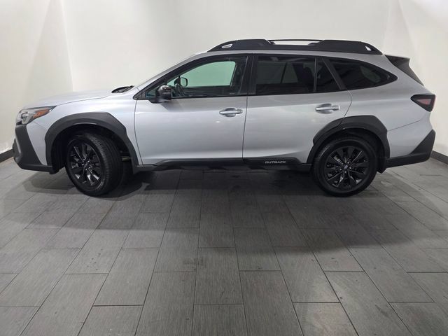 Used 2023 Subaru Outback Onyx Edition XT AWD/4WD image 2