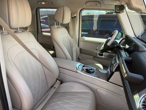 Used 2021 Mercedes-Benz G 550 image 24
