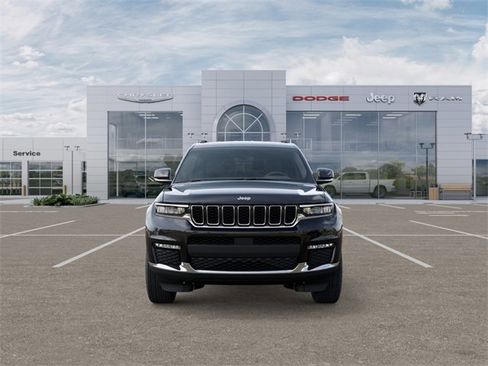 New 2025 Jeep Grand Cherokee L Limited w/ Trailer Tow Package image 6