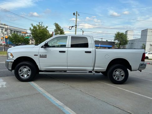 Used 2015 RAM 2500 Tradesman w/ Chrome Appearance Group AWD/4WD image 2