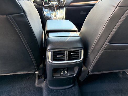 Used 2020 Honda CR-V Touring image 22