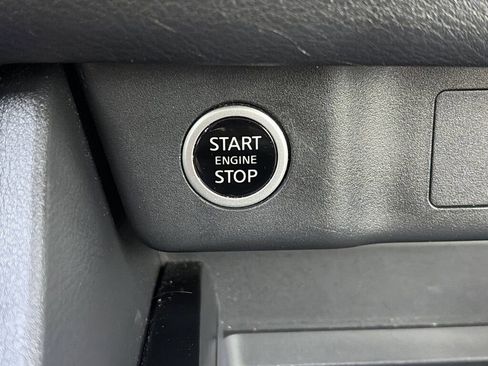 Certified 2023 Nissan Rogue SV image 16