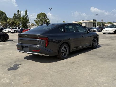New 2026 Kia K4 FWD image 3