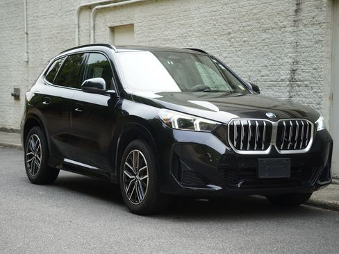 Used 2026 BMW X1 xDrive28i AWD/4WD image 9