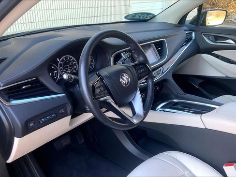 Used 2023 Buick Enclave Avenir image 14