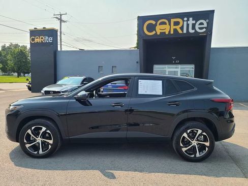 Used 2024 Chevrolet Trax RS w/ Driver Confidence Package FWD image 11