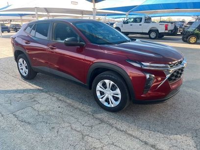 Used 2025 Chevrolet Trax LS