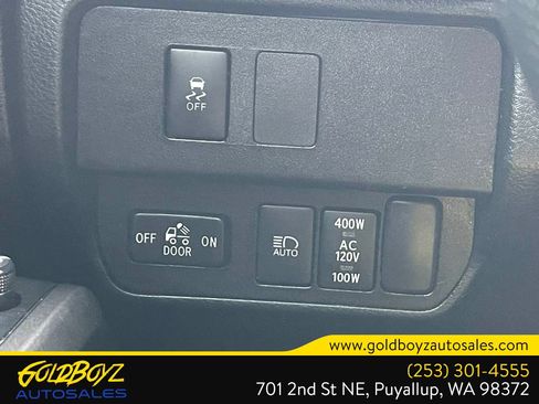 Used 2021 Toyota Tacoma TRD Off-Road w/ TRD Premium Off Road Package image 28