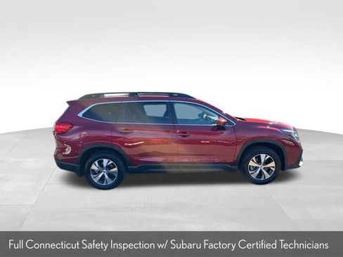 Certified 2025 Subaru Ascent Premium image 9