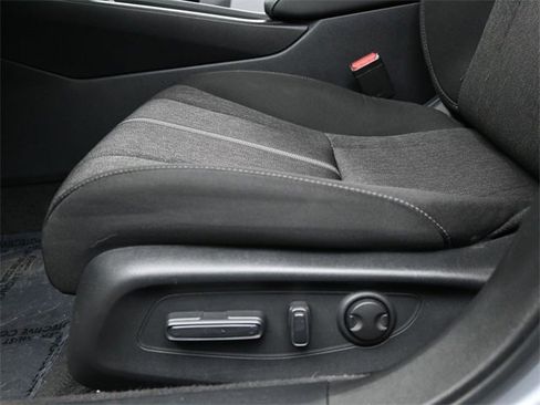 Used 2023 Honda Accord Sport image 11
