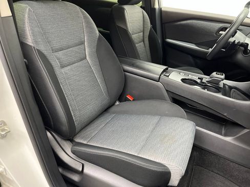 Used 2023 Nissan Rogue SV FWD image 22