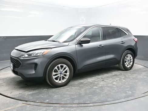 Used 2022 Ford Escape SE image 3