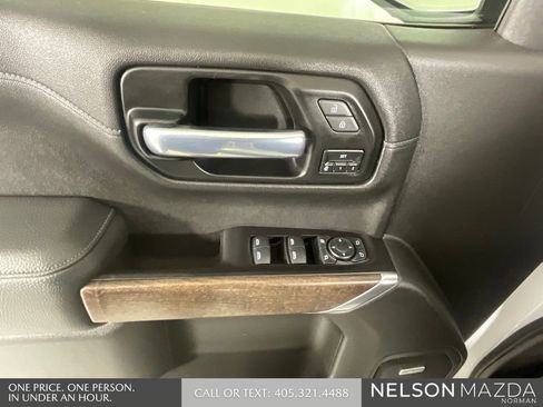 Used 2021 GMC Sierra 1500 Denali w/ Denali Ultimate Package AWD/4WD image 17