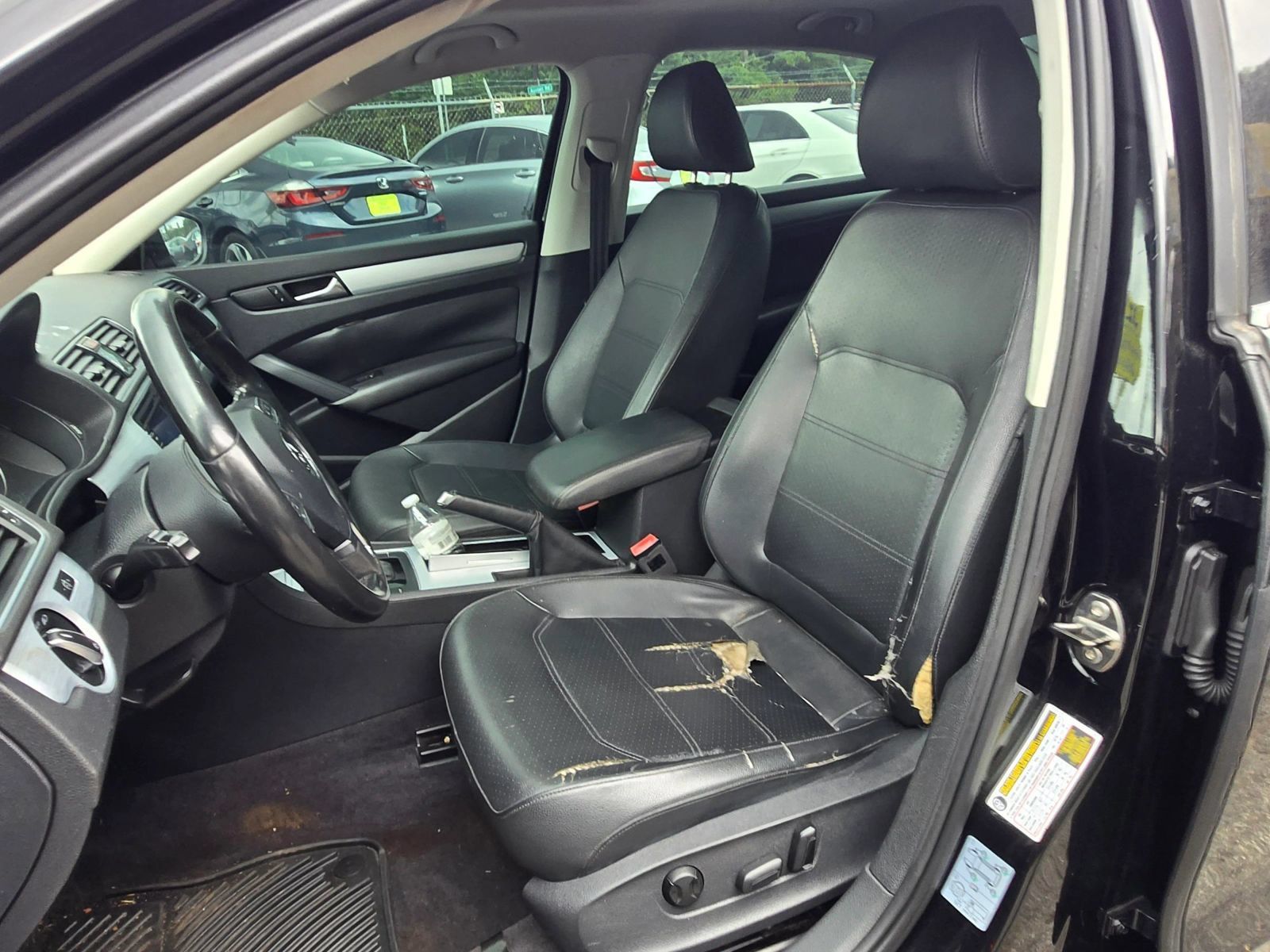 Used 2012 Volkswagen Passat 2.5 SE FWD image 6