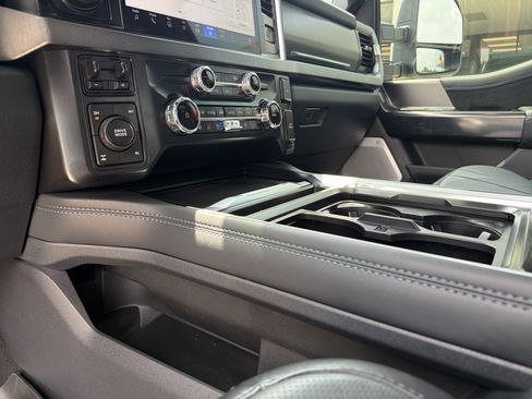 Used 2026 Ford F350 Platinum AWD/4WD image 24