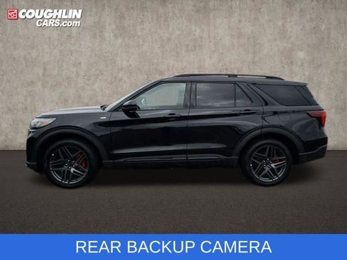 Used 2025 Ford Explorer ST-Line w/ ST-Line Street Pack image 5