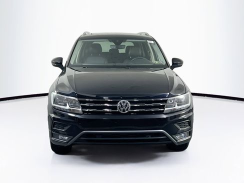 Used 2020 Volkswagen Tiguan SEL image 2