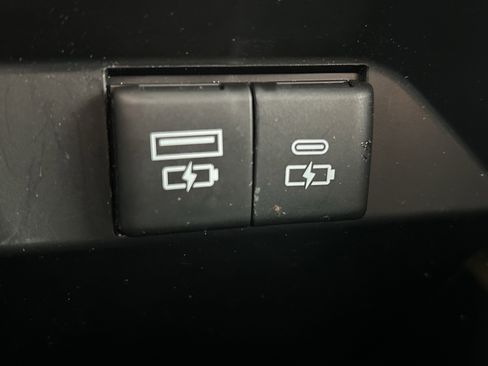 Certified 2023 Toyota Camry SE image 28