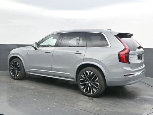 New 2026 Volvo XC90 B6 Plus w/ Protection Package Premier image 5