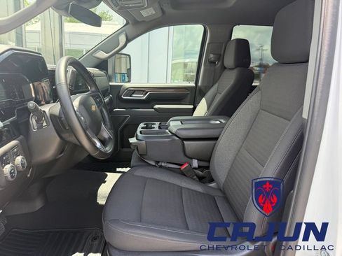 Used 2025 Chevrolet Silverado 2500 LT w/ Convenience Package AWD/4WD image 23