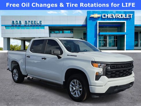 Used 2024 Chevrolet Silverado 1500 Custom w/ Turbomax Blackout Package RWD image 1